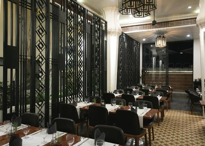 Hotel Hari & 4*