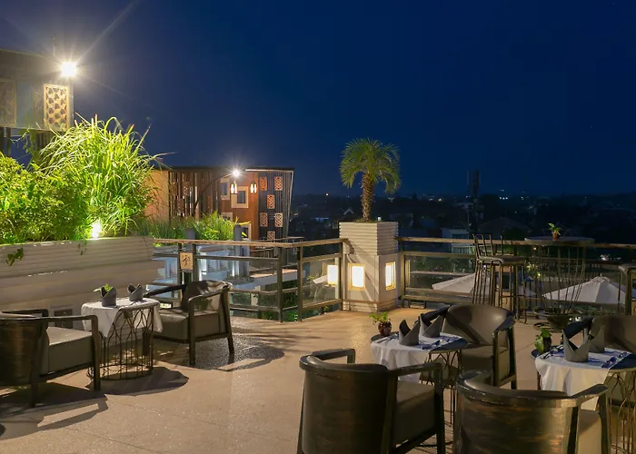 Hotel Hari & 4*